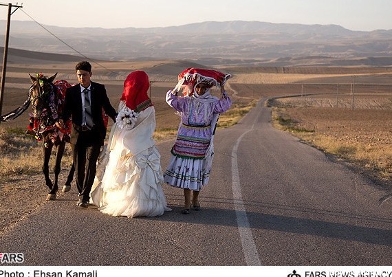آئین عروسی سنتی کرمانچ | خبرگزاری فارس