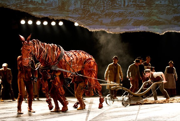 تاخت و تاز «اسب‌ جنگی» اسپیلبرگ بر صحنه تئاتر لندن (+عکس)