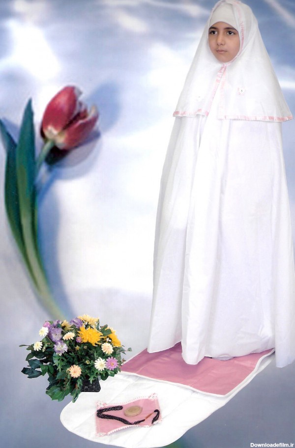 دختر نماز خوان - گالری تصاویر نقش