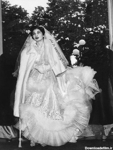 لباس عروس ثریا اسفندیاری با طراحی کریستین دیور/عكس | روزنو