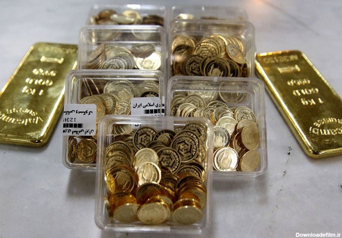 تداوم کاهش قیمت‌ها در بازار طلا و سکه؛ دلار در کانال 51 هزار تومان ماند