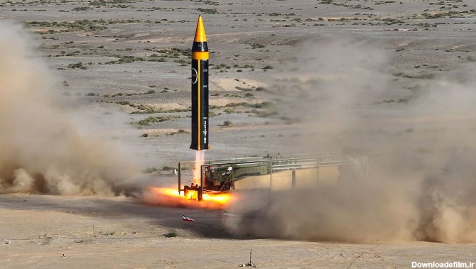 رونمایی از جدیدترین موشک بالستیک ایران با نام خیبر