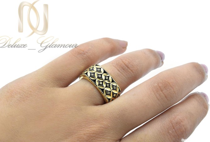 خرید انگشتر نقره زنانه سیاه قلم مربعی طلایی rg-n376