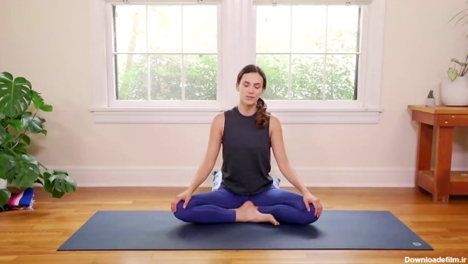 ورزش یوگا در خانه - آموزش تمرینات یوگا برای کاهش اضطراب