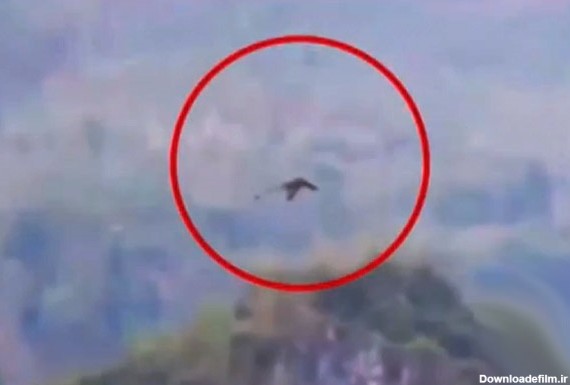 فیلم | پرواز موجودی عجیب شبیه به اژدها در میان کوه‎‏های چین ...
