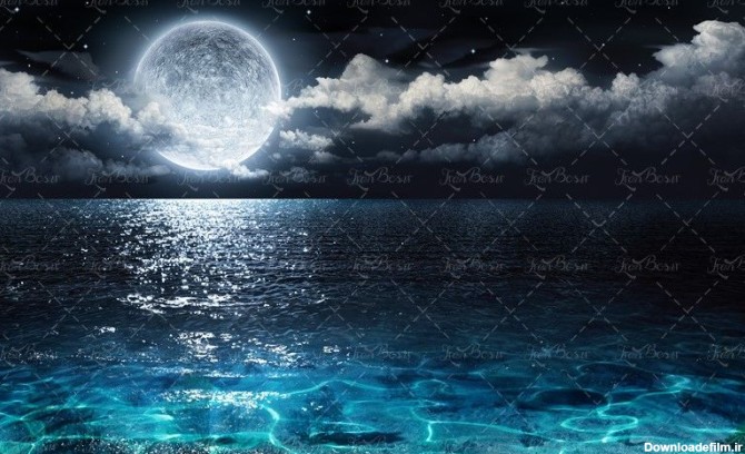 تلالو نور ماه در آب دریا کره ماه ابر آسمان شب - ایران طرح
