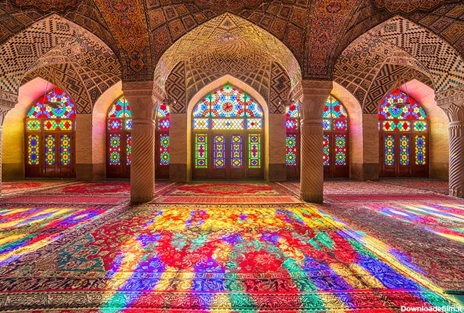 مسجد نصیر الملک شیراز از مکان های دیدنی در ایران