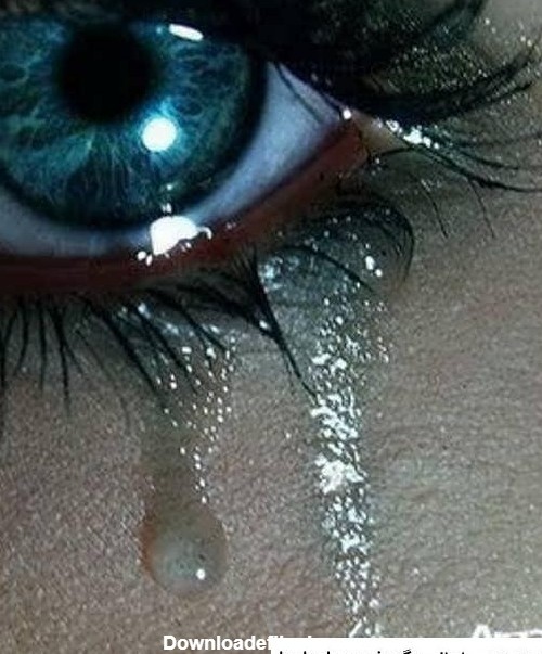 عکس دختر با چشمان اشک آلود