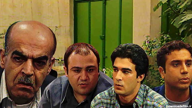 سریال طنز ایرانی «زیر آسمان شهر» با ایفای نقش ماندگار حمید لولایی در نقش خشایار مستوفی در یادها مانده است.