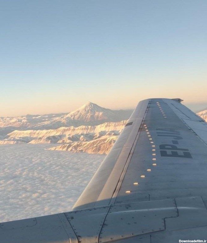 تصویر زیبای قله دماوند از پنجره یک هواپیما - همشهری آنلاین