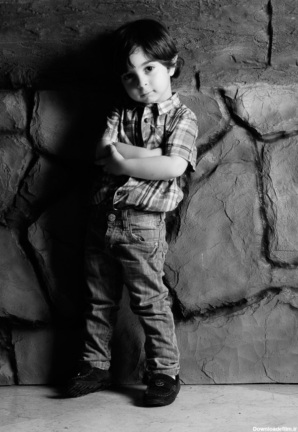 عکس سیاه سفید در آتلیه کودک بن سای | استودیو بنسای