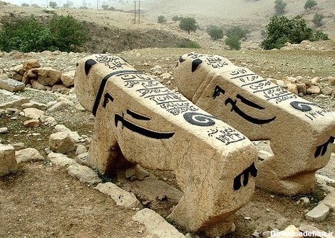 قدیمی‌ترین شیرسنگی و ۲۰۰۰ سنگ قبر تاریخی در یک گورستان - خبرآنلاین