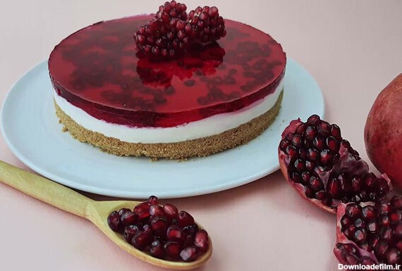 طرز تهیه کیک انار یخچالی ؛ ویژه شب یلدا - همشهری آنلاین