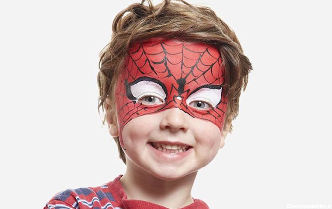 نقاشی روی صورت کودک مرد عنکبوتی
