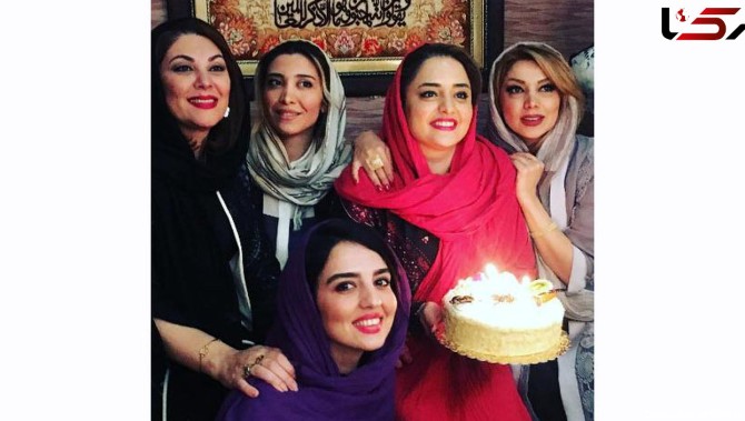 عکس یادگاری زنان بازیگر در جشن تولد نرگس محمدی