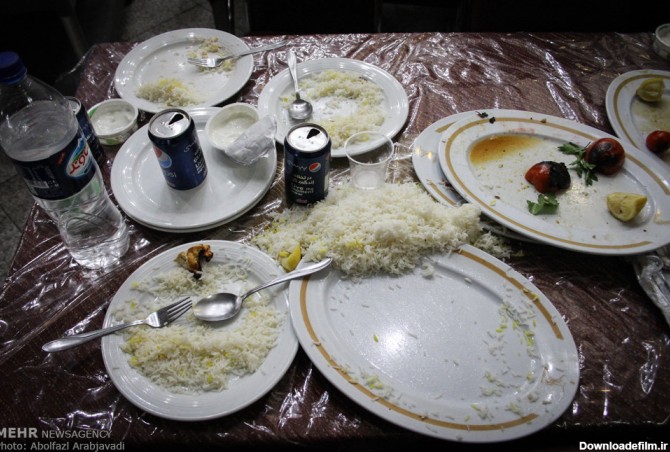 عکس: اسراف غذا در رستورانها | پایگاه اطلاع رسانی رجا