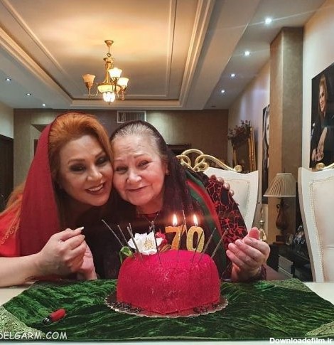 تصاویر جشن تولد ۷۰ سالگی مادر نسرین مقانلو