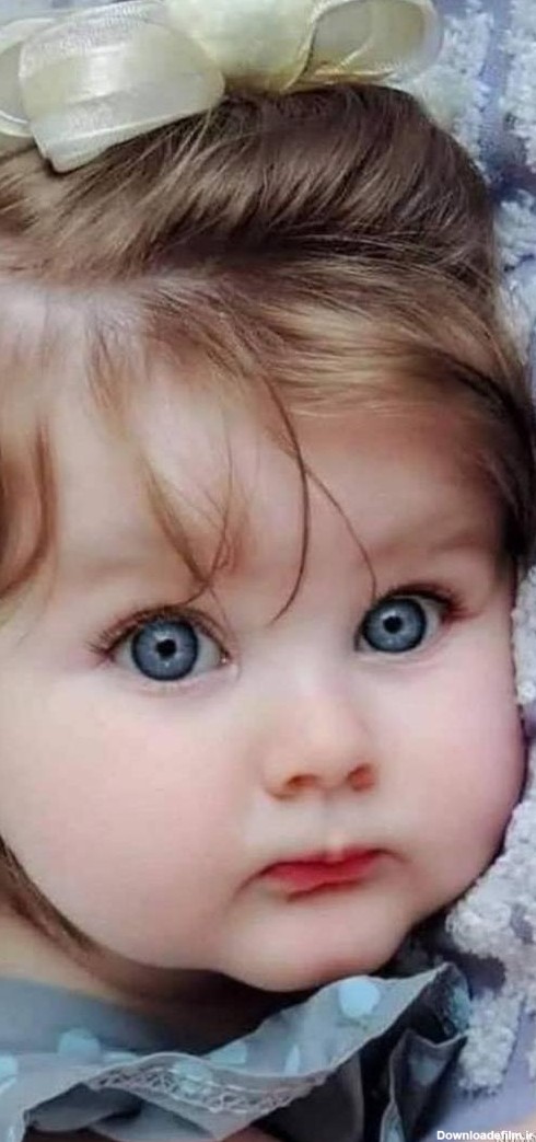 عکس بچه خوشگل چشم رنگی نوزاد