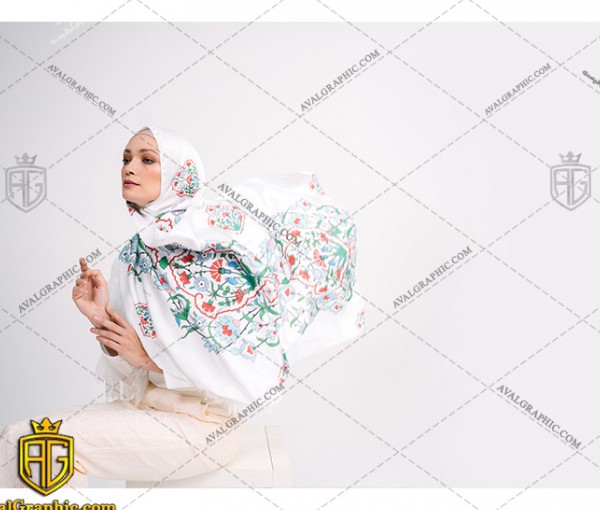 عکس با کیفیت خانم با حجاب سفیدپوش مناسب برای طراحی و چاپ - عکس خانم با حجاب - تصویر خانم با حجاب - شاتر استوک خانم با حجاب