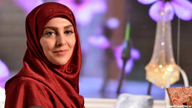 عجیب ترین پوشش خانم مجری بیرون تلویزیون ! /  لباس ممنوعه ژیلا صادقی برای اولین بار!
