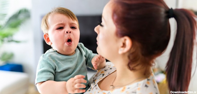 به چه علت نوزادان سرفه می‌کنند؟ | مجله نی نی سایت