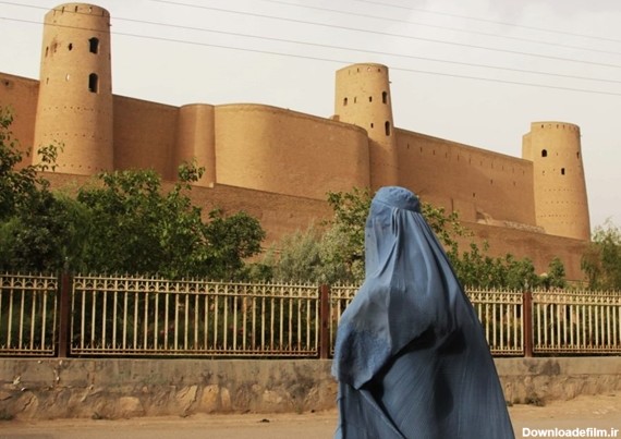 برقع» پوشش سنتی زنان افغان با دوامی 10 ساله+تصاویر | خبرگزاری فارس