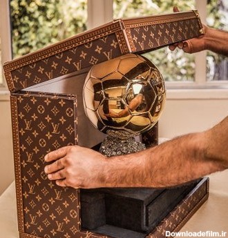 (عکس) توپ طلای مسی در جعبه‌ای لاکچری