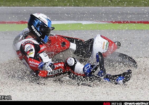 مسابقات موتورسواری در ایتالیا‎ (عکس)
