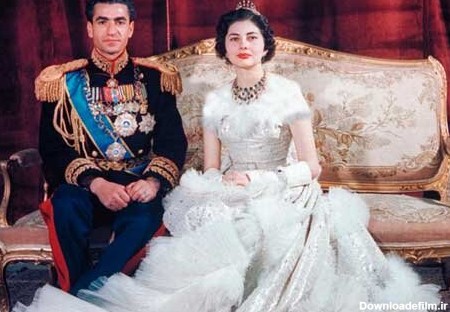لباس عروسی ۳۰ کیلویی ثریا اسفندیاری ، همسر دوم محمدرضا پهلوی + عکس ...