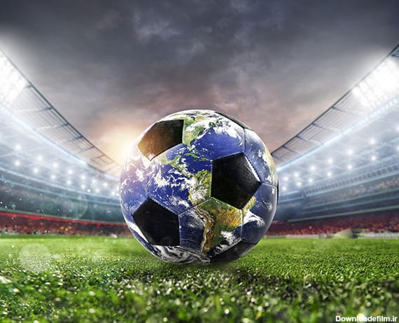 عکس توپ فوتبال و کره زمین