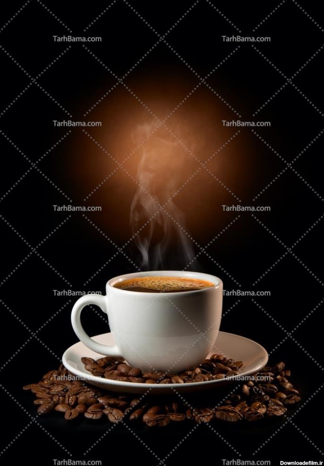 تصویر با کیفیت فنجان قهوه داغ و دانه های قهوه کنار آن