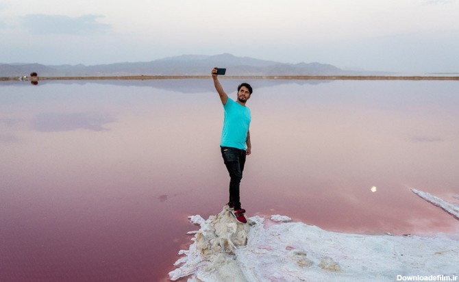 فرارو | (تصاویر) دریاچه صورتی در شیراز