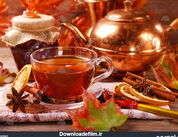 لیوان چای پاییز با نارنجی ادويه و عسل 1182043