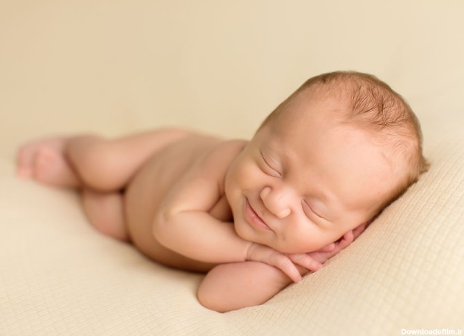 تصاویر زیبا از لبخند شیرین نوزادان - مجله تصویر زندگی