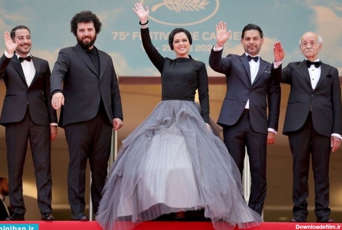 نوید محمدزاده و همسرش روی فرش قرمز جشنواره کن