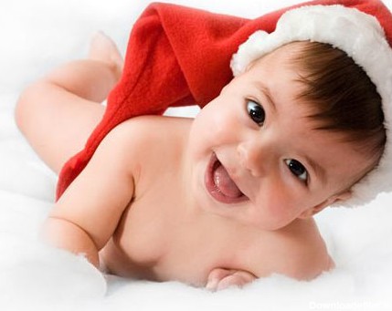 عکس با کیفیت از نوزاد و کلاه کریسمس