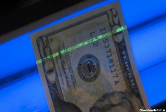 روش‌ های تشخیص دلار تقلبی با نخ امنیتی