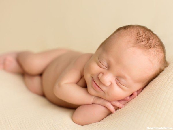 عکس هایی از لبخند شیرین و زیبای نوزادان در خواب - عکس نوزاد - عکاسی از نوزادان