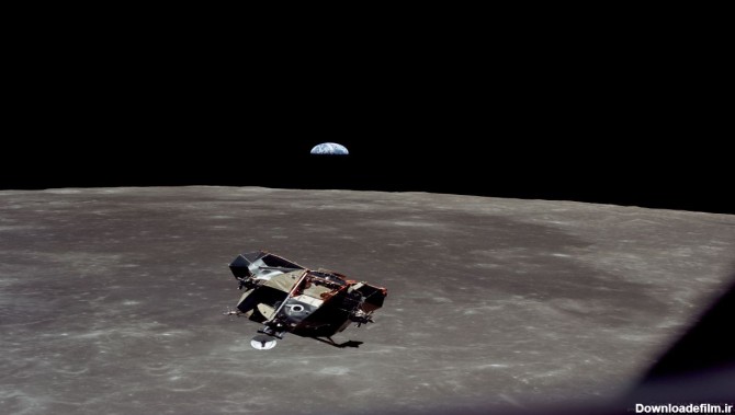 تصویری از کره ماه و زمین در ماموریت آپولو ۱۱ — تصویر نجومی