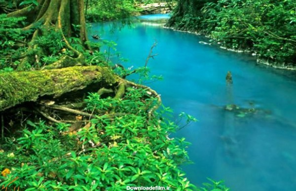 رودخانه ای به رنگ آبی فیروزه ای!
