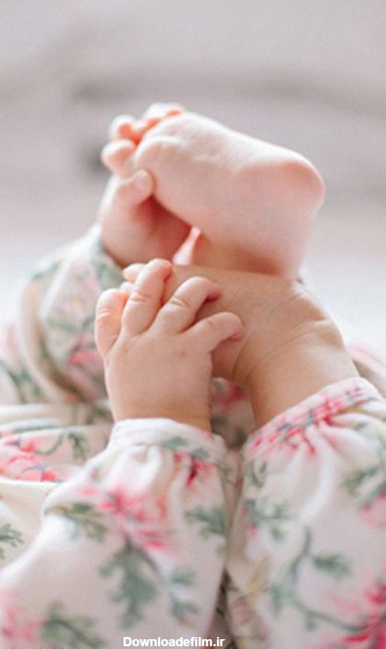 عکس دست نوزاد دختر برای پروفایل