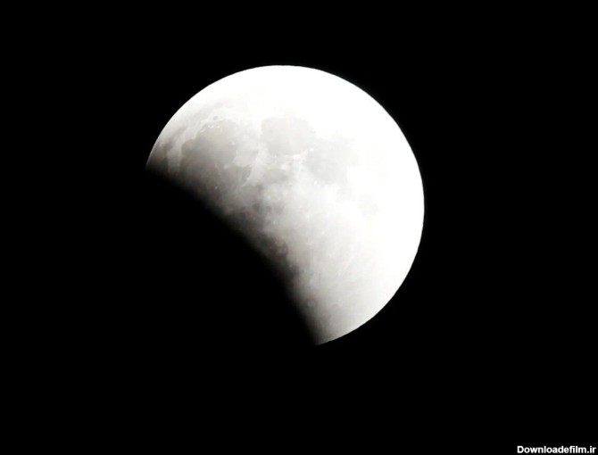 ماه گرفتگی در آسمان ایران از هم‌اکنون قابل رویت است+فیلم