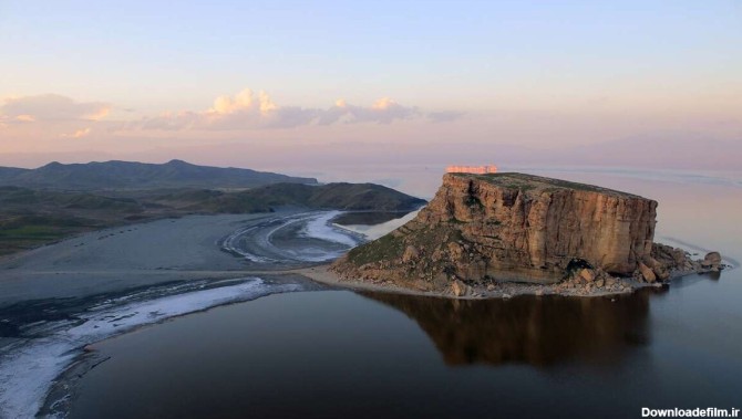 حجم آب و گونه‌های جانوری متفاوت دریاچه ارومیه در یک مستند ...