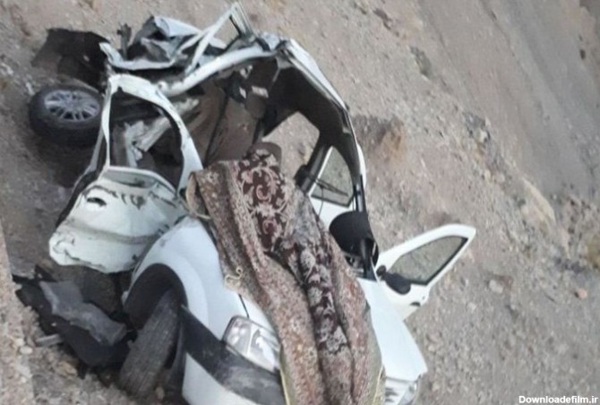 تصادف ال 90 با کامیون در محور ایلام- مهران/ 5 نفر کشته شدند