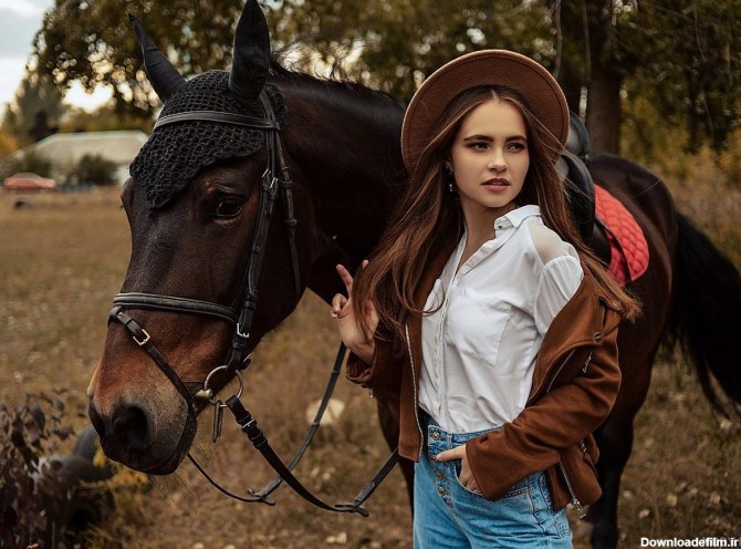عکس دختر و اسب برای پروفایل