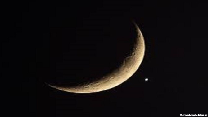 مقارنه ماه و مریخ در آسمان امشب را از دست ندهید