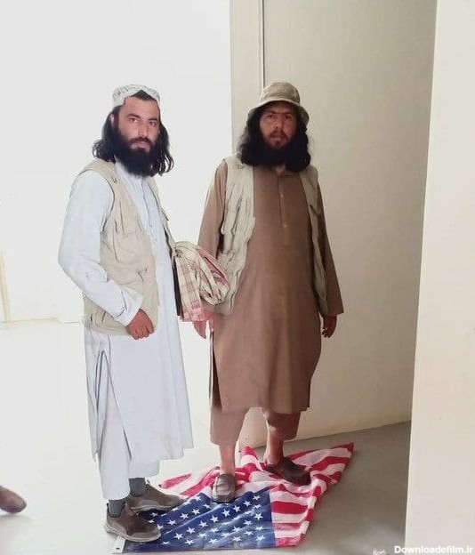 عکس/ پرچم آمریکایی‌ها زیر پای طالبان - جهان نيوز