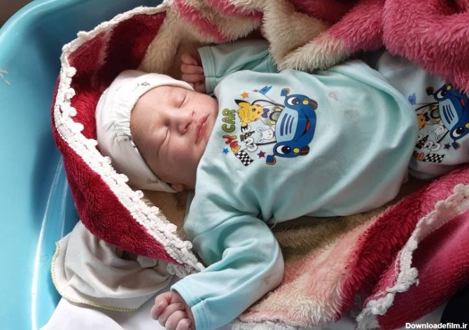 عکس بچه نوزاد پسر در بیمارستان
