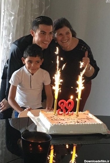 کیک تولد ۳۲ سالگی کریستیانو رونالدو 💓💓💓💓 | طرفداری
