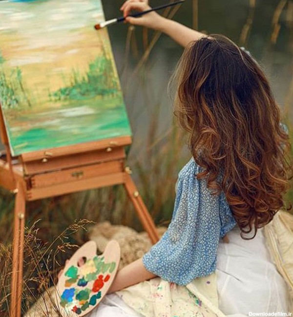 عکس پروفایل دخترونه دختری در حال نقاشی - دانلود رایگان - پارس پی ان جی